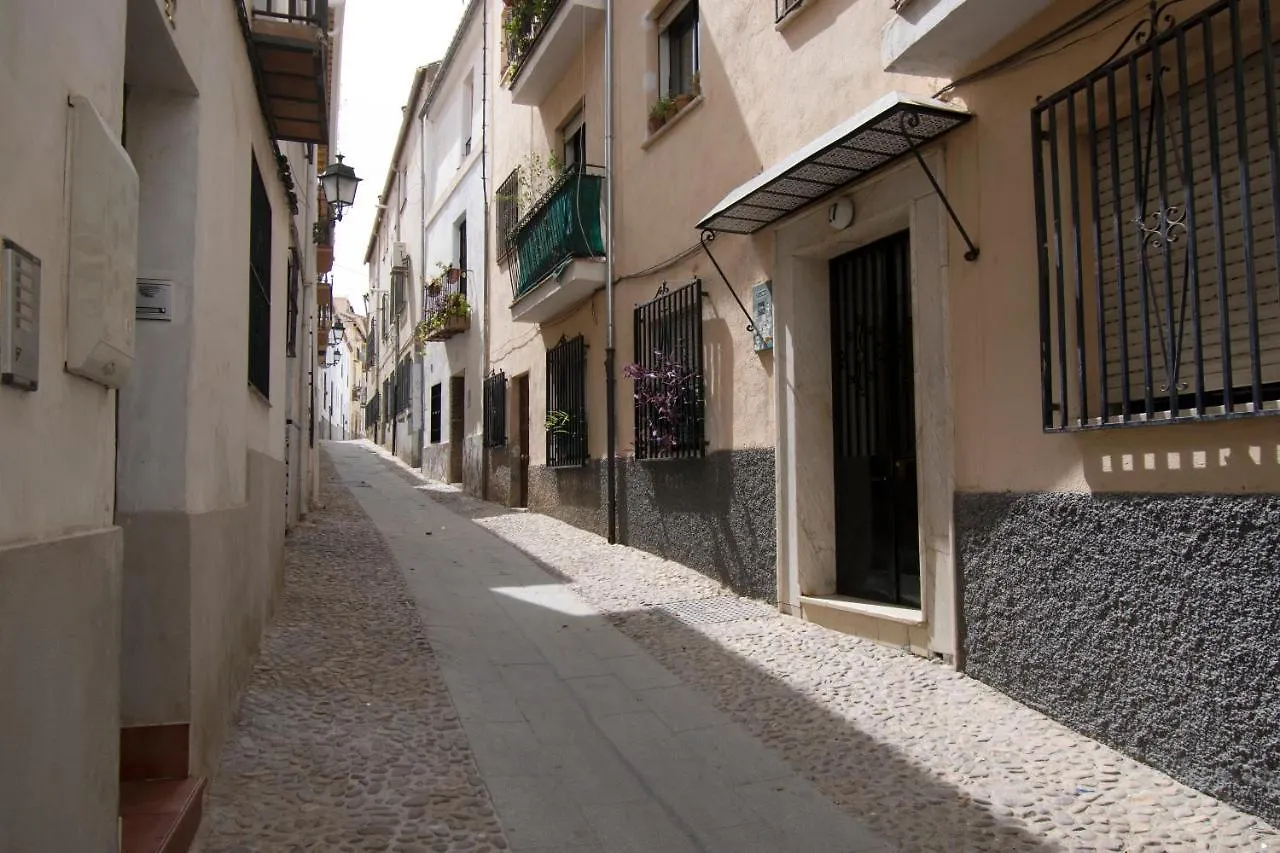 Habitacion Con Bano Privado En Casa De 3 Habitaciones En El Barrio Mas Historico Granada Spain