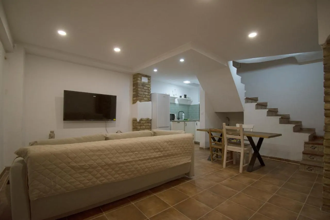 Homestay Habitacion Con Bano Privado En Casa De 3 Habitaciones En El Barrio Mas Historico Granada