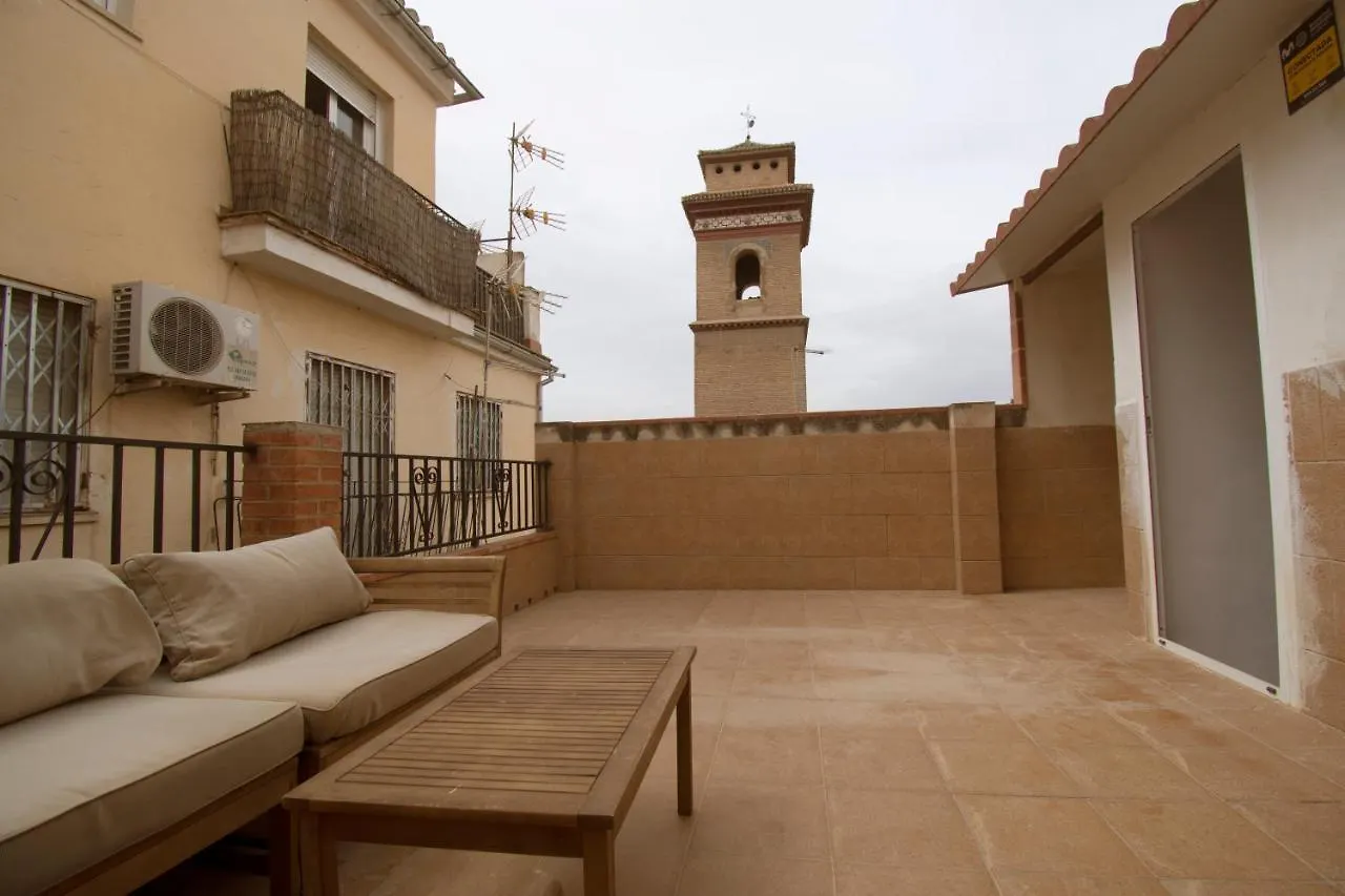 Habitacion Con Bano Privado En Casa De 3 Habitaciones En El Barrio Mas Historico Granada 0*,  Spain